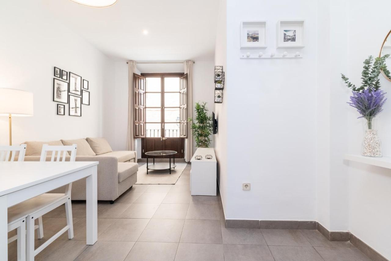 Moderno Apartamento Centro De Granada 2 エクステリア 写真