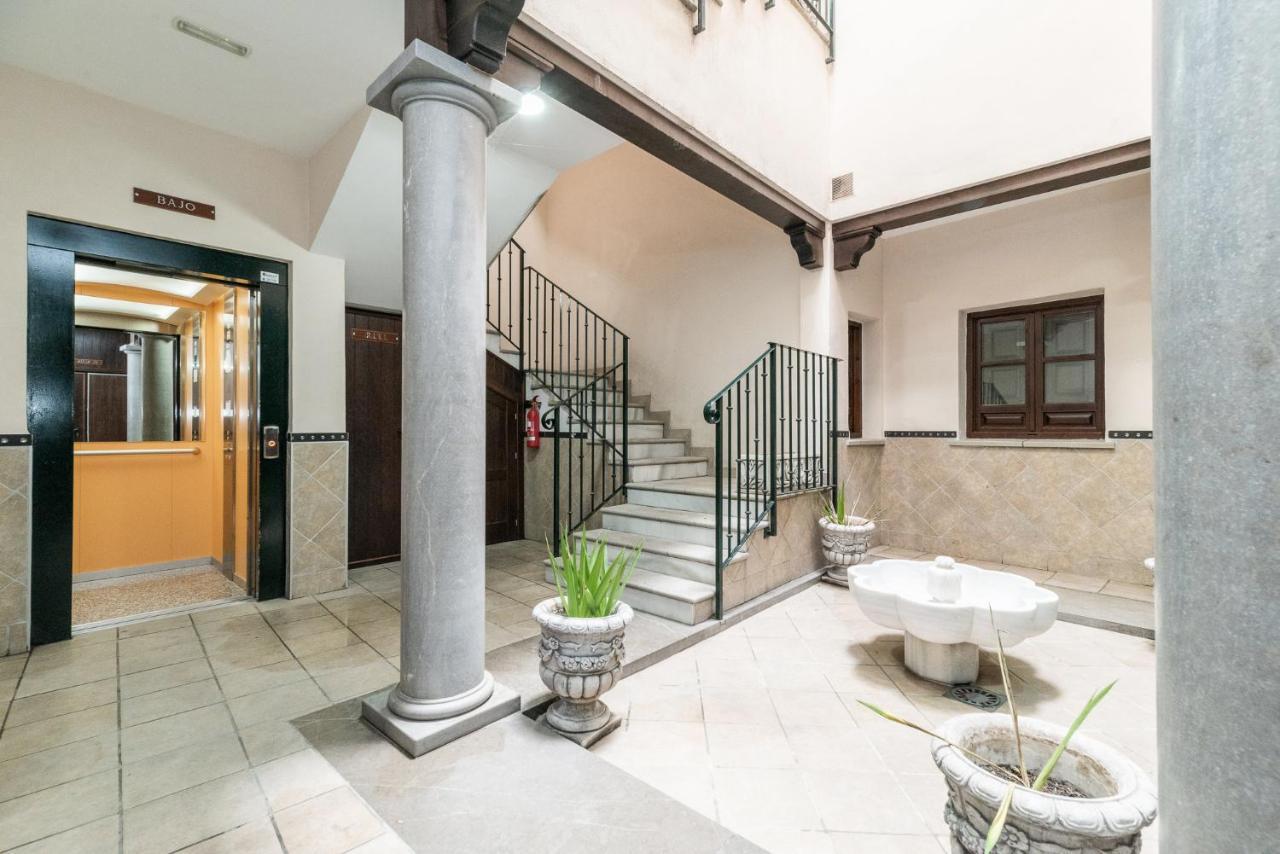 Moderno Apartamento Centro De Granada 2 エクステリア 写真